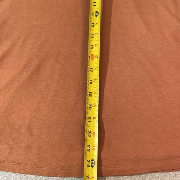 Old Navy - Maternity double layer top. Size M - Picture 10 of 11